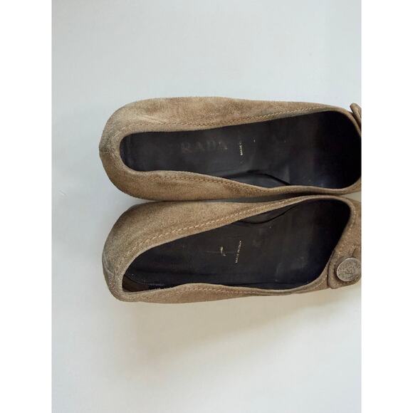 Prada Suede Leather Pointed Kitten Heels Womens Size 38.5 (US 8.5) Beige Vintage - Picture 8 of 13